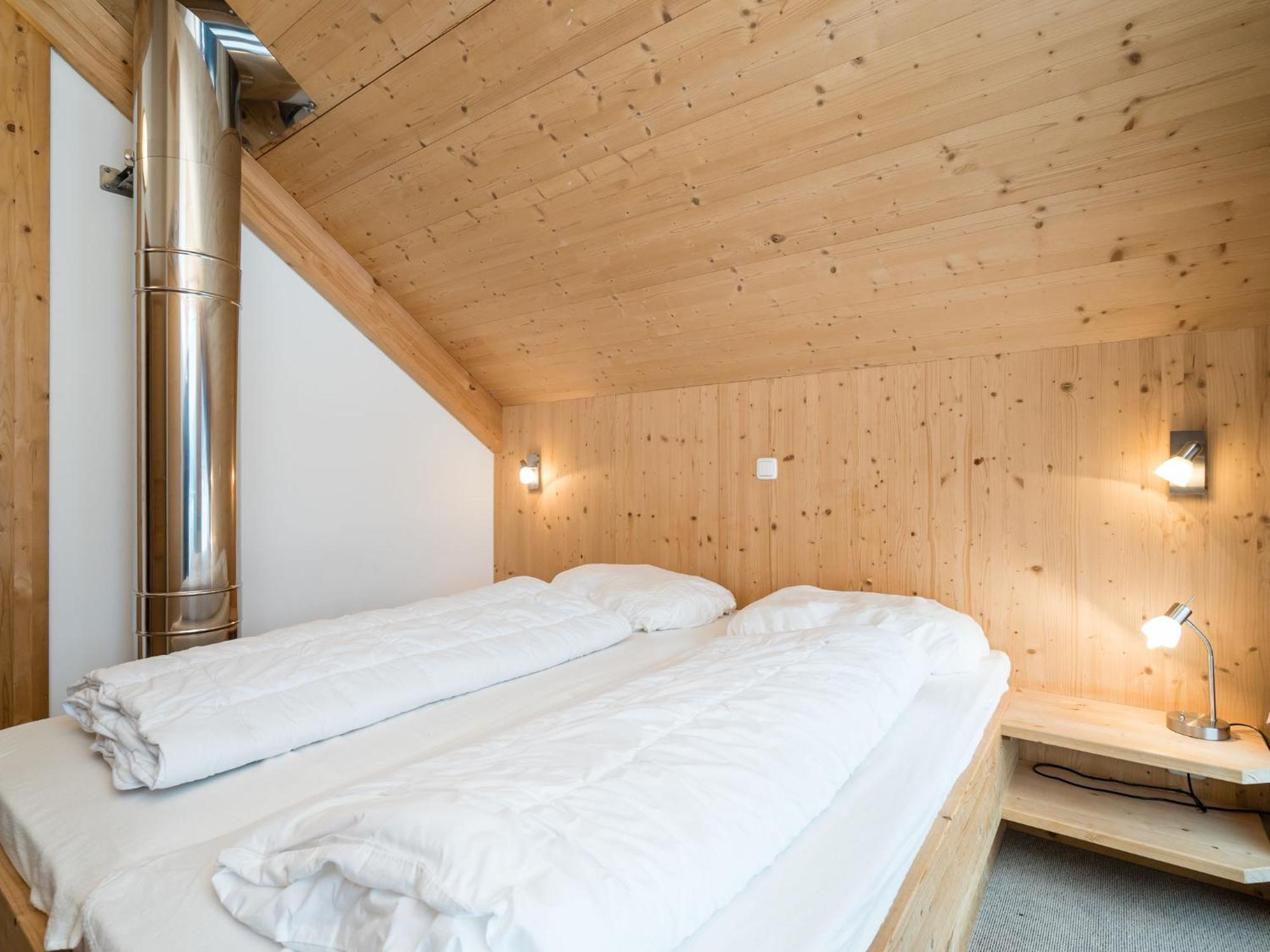 Wooden Chalet in Hohentauern with a Garden Exterior foto